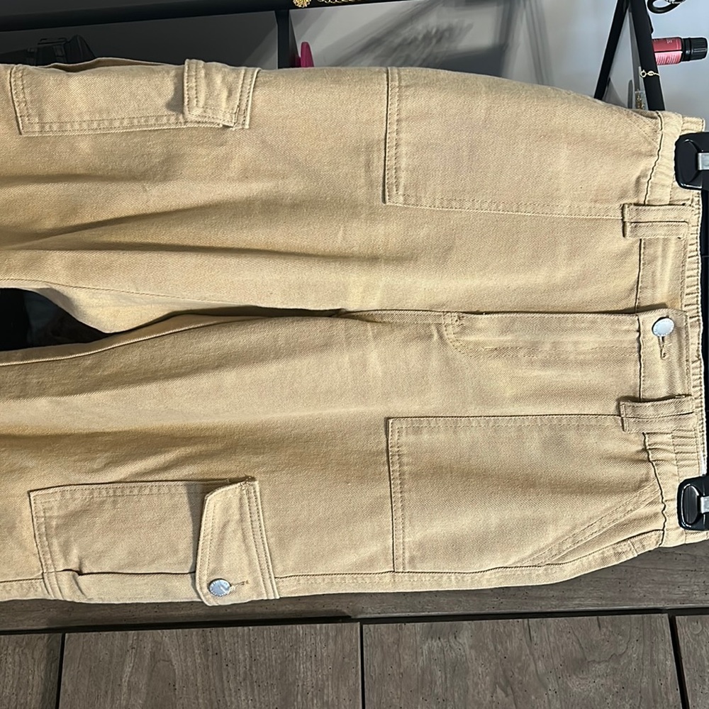 PETITE High waist Flap Pocket Cargo Jeans